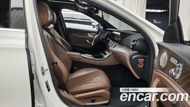 Mercedes-Benz E-Class E300e 4MATIC Exclusive
