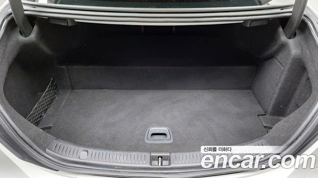 Mercedes-Benz E-Class E300e 4MATIC Exclusive