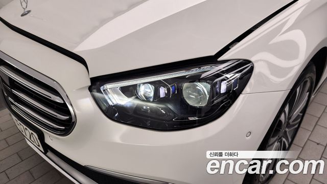 Mercedes-Benz E-Class E300e 4MATIC Exclusive