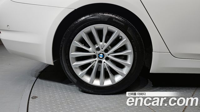 BMW 5-Series 520d Luxury Special Edition
