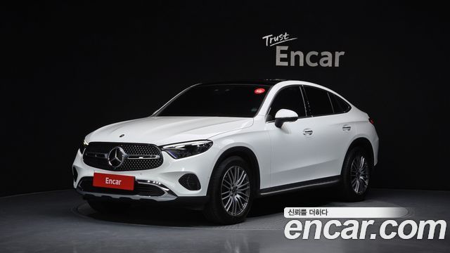 Mercedes-Benz GLC-Class GLC300 4MATIC Avnatgarde Coupe