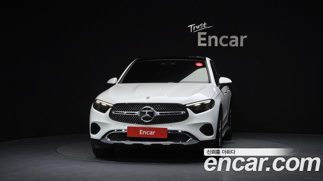 Mercedes-Benz GLC-Class GLC300 4MATIC Avnatgarde Coupe