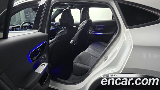 Mercedes-Benz GLC-Class GLC300 4MATIC Avnatgarde Coupe