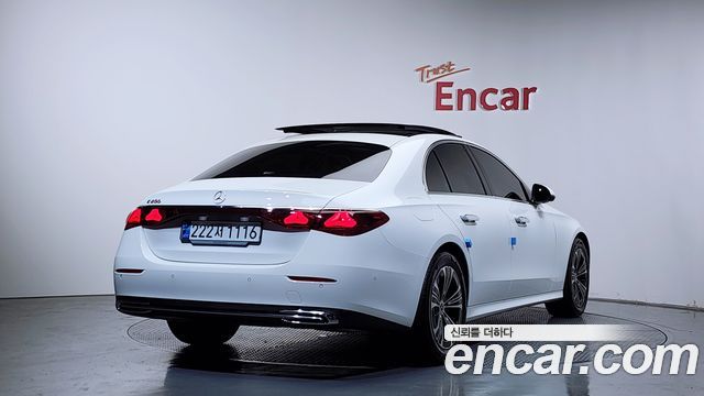 Mercedes-Benz E-Class E200 Avantgarde