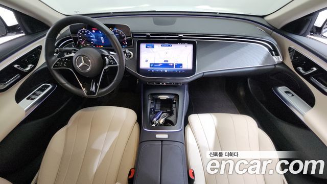 Mercedes-Benz E-Class E200 Avantgarde