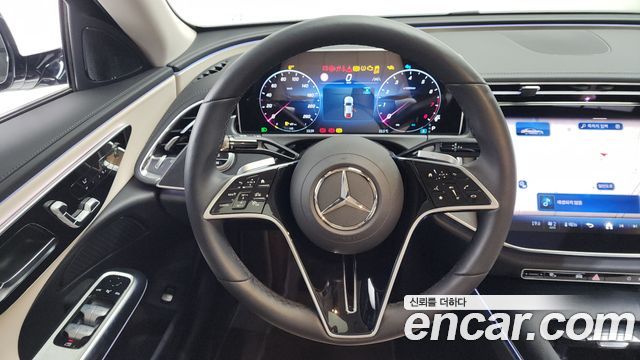 Mercedes-Benz E-Class E200 Avantgarde