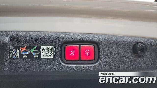 Mercedes-Benz E-Class E200 Avantgarde