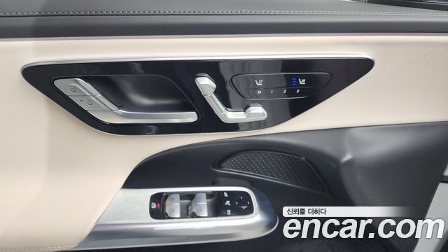 Mercedes-Benz E-Class E200 Avantgarde