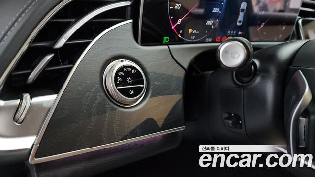 Mercedes-Benz E-Class E200 Avantgarde