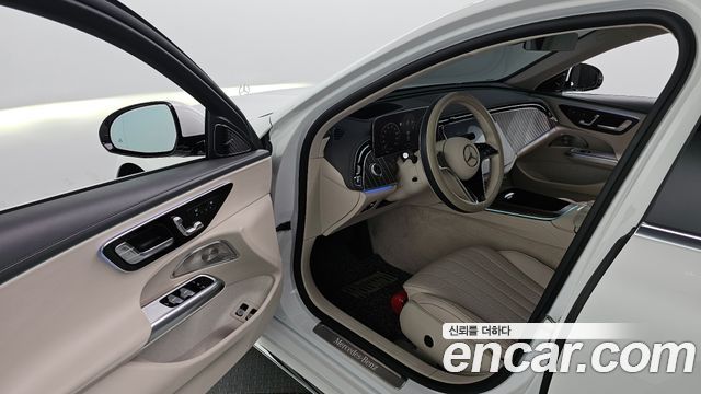 Mercedes-Benz E-Class E350e 4MATIC