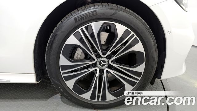 Mercedes-Benz E-Class E350e 4MATIC