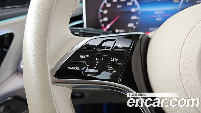 Mercedes-Benz E-Class E350e 4MATIC