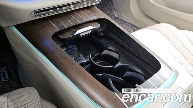 Mercedes-Benz E-Class E350e 4MATIC