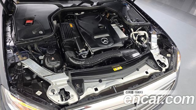 Mercedes-Benz E-Class E300 Exclusive