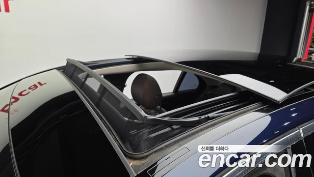 Mercedes-Benz E-Class E300 Exclusive