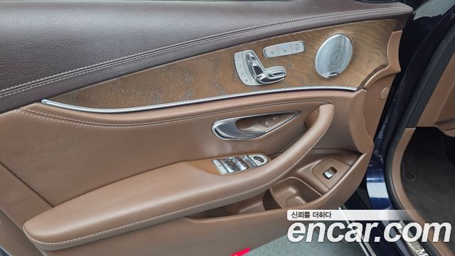 Mercedes-Benz E-Class E300 Exclusive