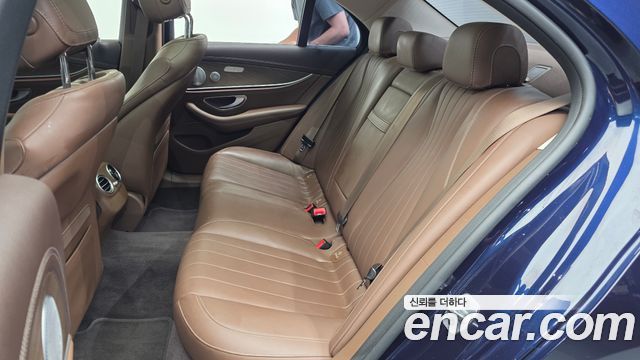 Mercedes-Benz E-Class E300 Exclusive