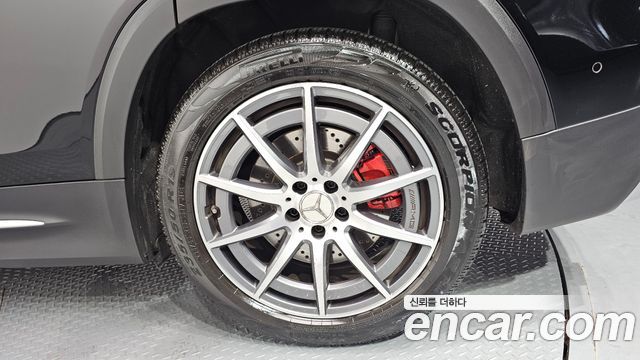 Mercedes-Benz GLB-Class AMG GLB35 4MATIC