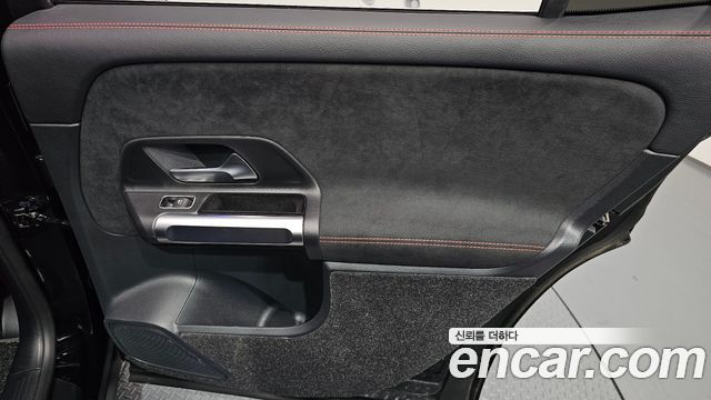 Mercedes-Benz GLB-Class AMG GLB35 4MATIC