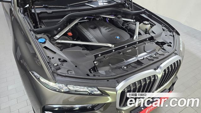 BMW X7 xDrive 40i M Sport 7STR