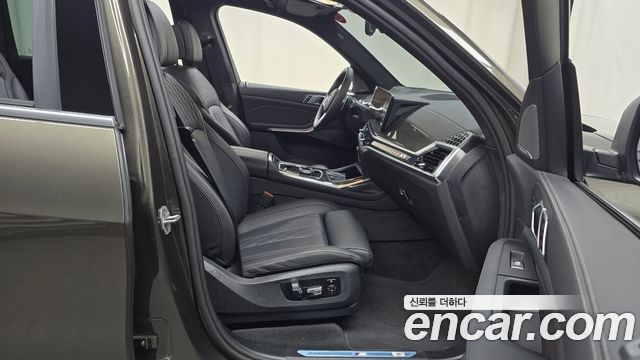 BMW X7 xDrive 40i M Sport 7STR