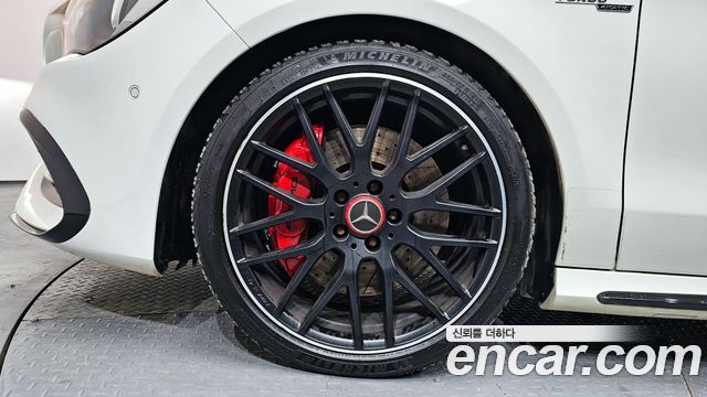 Mercedes-Benz CLA-Class CLA45 AMG 4MATIC