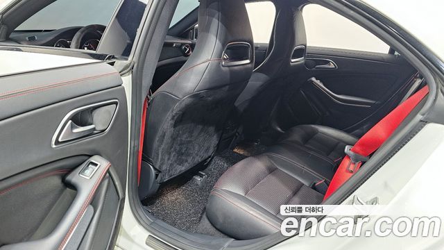 Mercedes-Benz CLA-Class CLA45 AMG 4MATIC