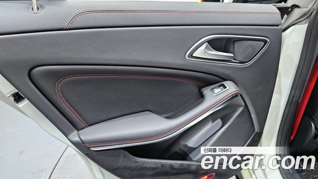 Mercedes-Benz CLA-Class CLA45 AMG 4MATIC