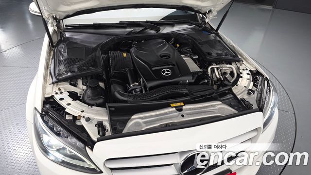 Mercedes-Benz C-Class C200