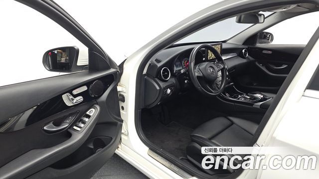 Mercedes-Benz C-Class C200