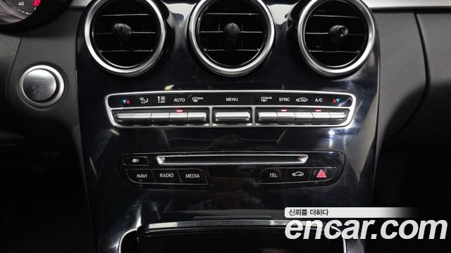 Mercedes-Benz C-Class C200