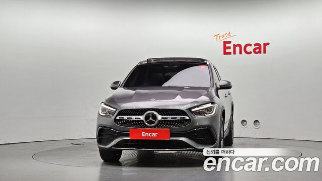 Mercedes-Benz GLA-Class GLA250 4MATIC