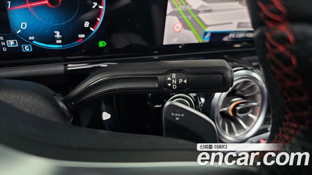 Mercedes-Benz GLA-Class GLA250 4MATIC