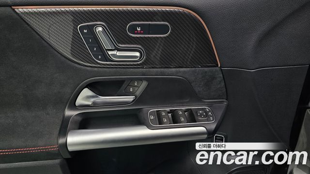 Mercedes-Benz GLA-Class GLA250 4MATIC