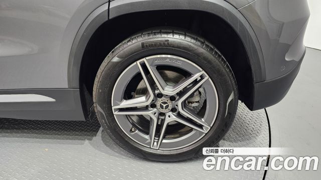Mercedes-Benz GLA-Class GLA250 4MATIC