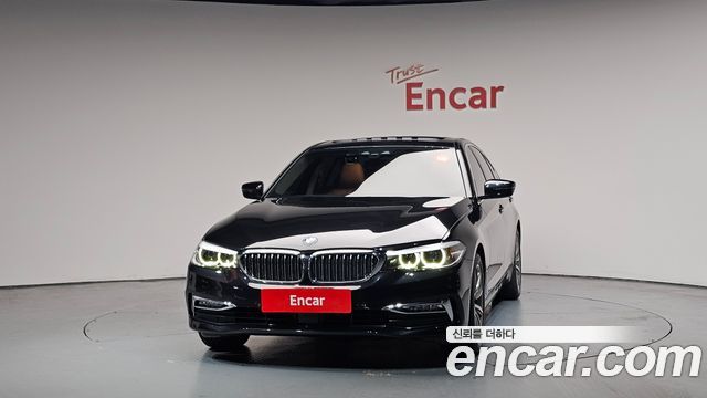 BMW 5-Series 520i Luxury
