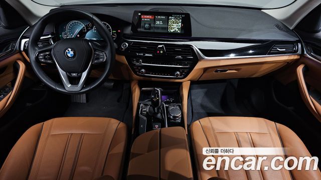 BMW 5-Series 520i Luxury