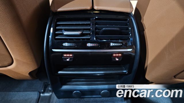 BMW 5-Series 520i Luxury