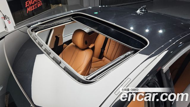BMW 5-Series 520i Luxury