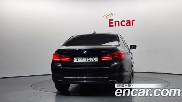 BMW 5-Series 540i xDrive Luxury Plus