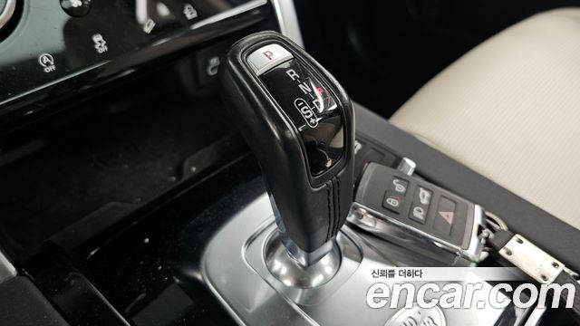 Land Rover Discovery Sport P250 SE