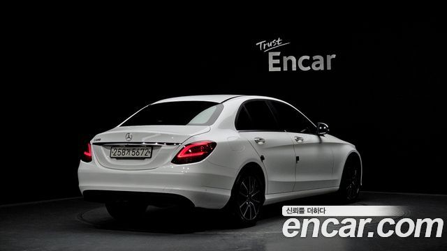Mercedes-Benz C-Class C200