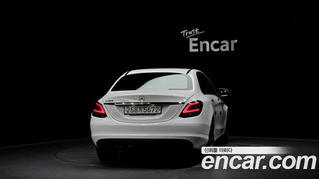 Mercedes-Benz C-Class C200