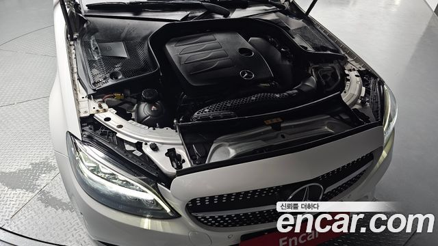 Mercedes-Benz C-Class C200