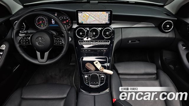Mercedes-Benz C-Class C200