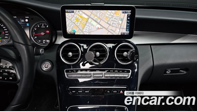Mercedes-Benz C-Class C200