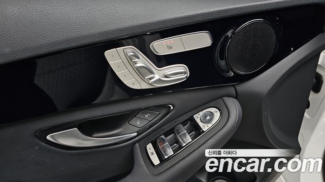 Mercedes-Benz C-Class C200
