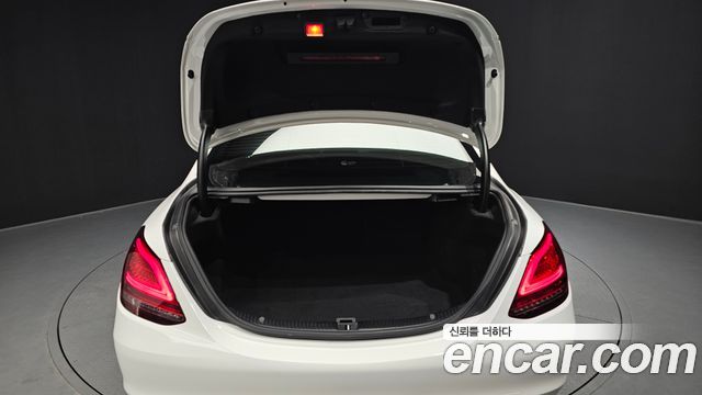 Mercedes-Benz C-Class C200