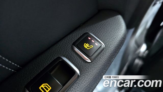 Mercedes-Benz E-Class E220 Bluetec Avantgarde