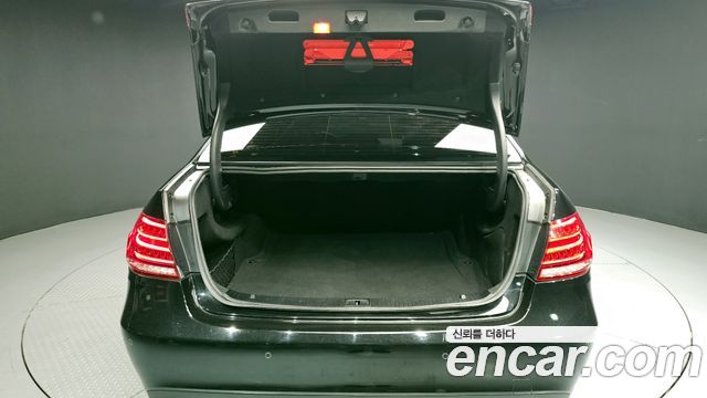 Mercedes-Benz E-Class E220 Bluetec Avantgarde